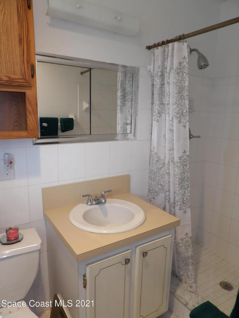 Photo of 797 Bianca Drive NE