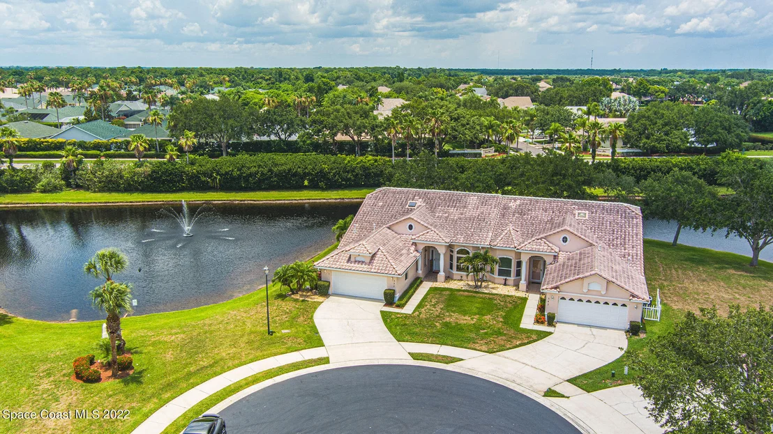 Photo of 557 Willis Way