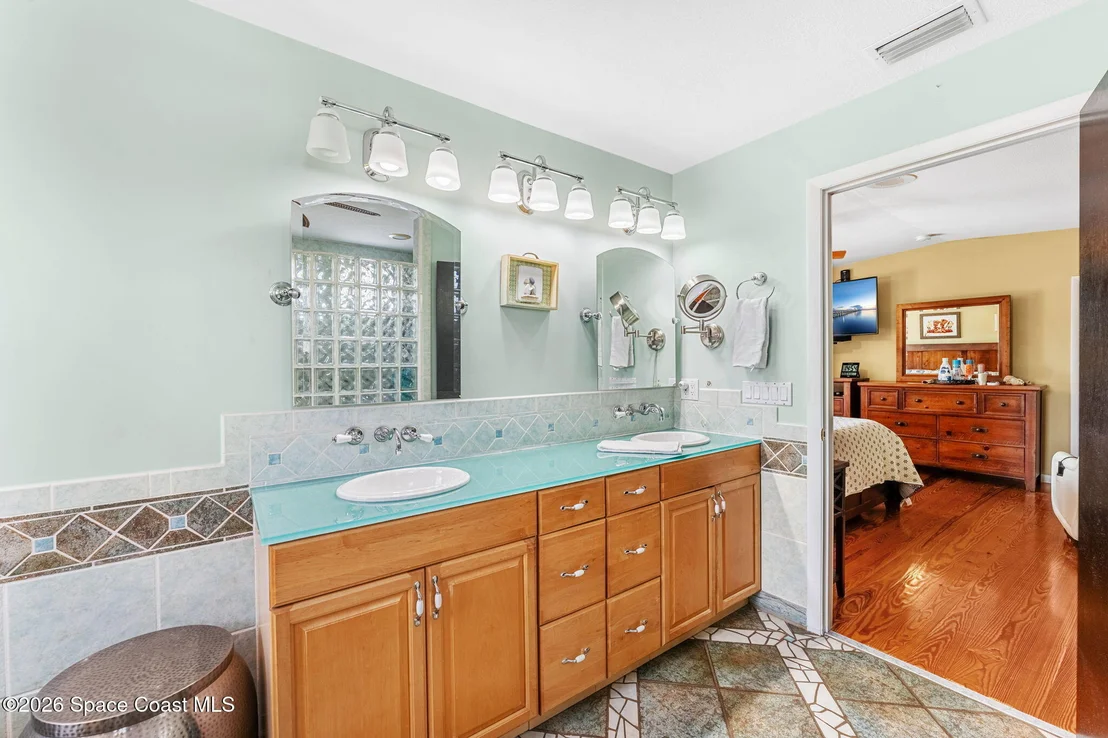 Photo of 310 Kent Drive