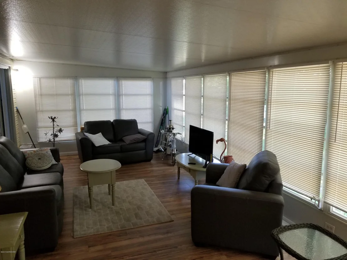 Photo of 905 Spruce Street