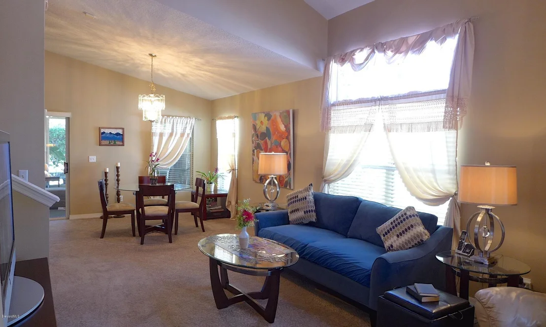 Photo of 836 NE Bracken Terrace