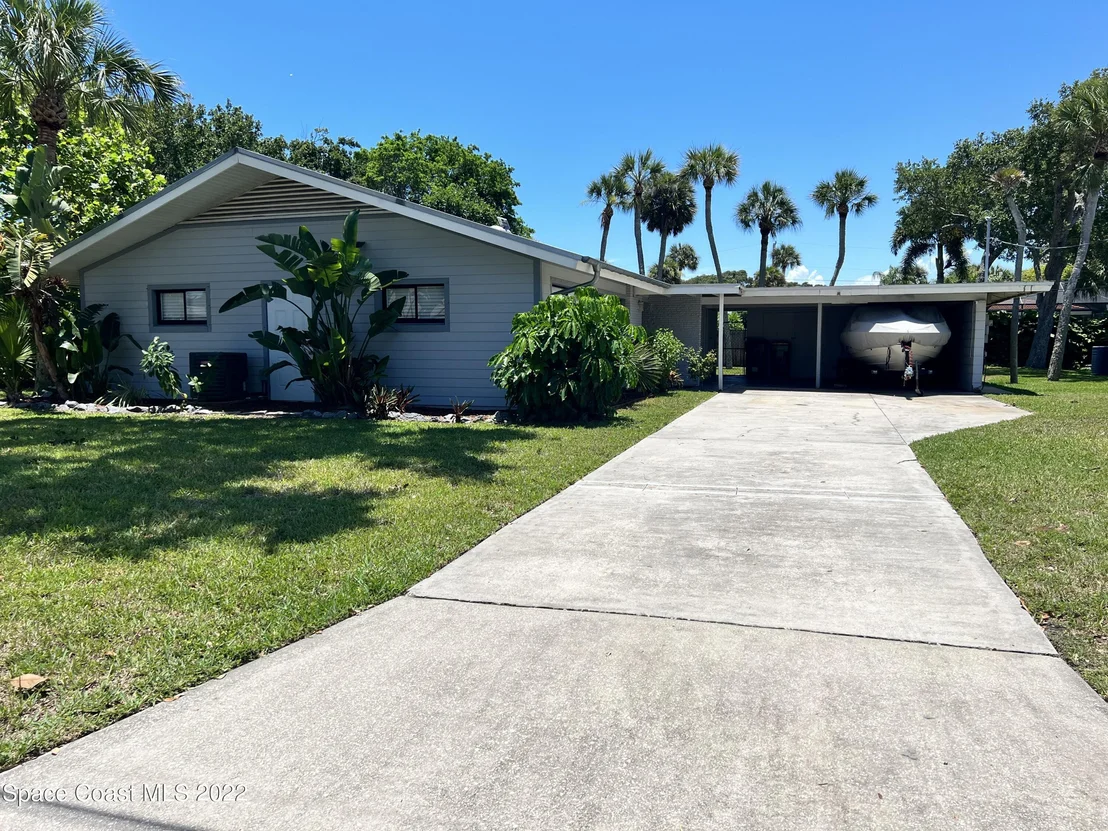 Photo of 142 Antigua Drive