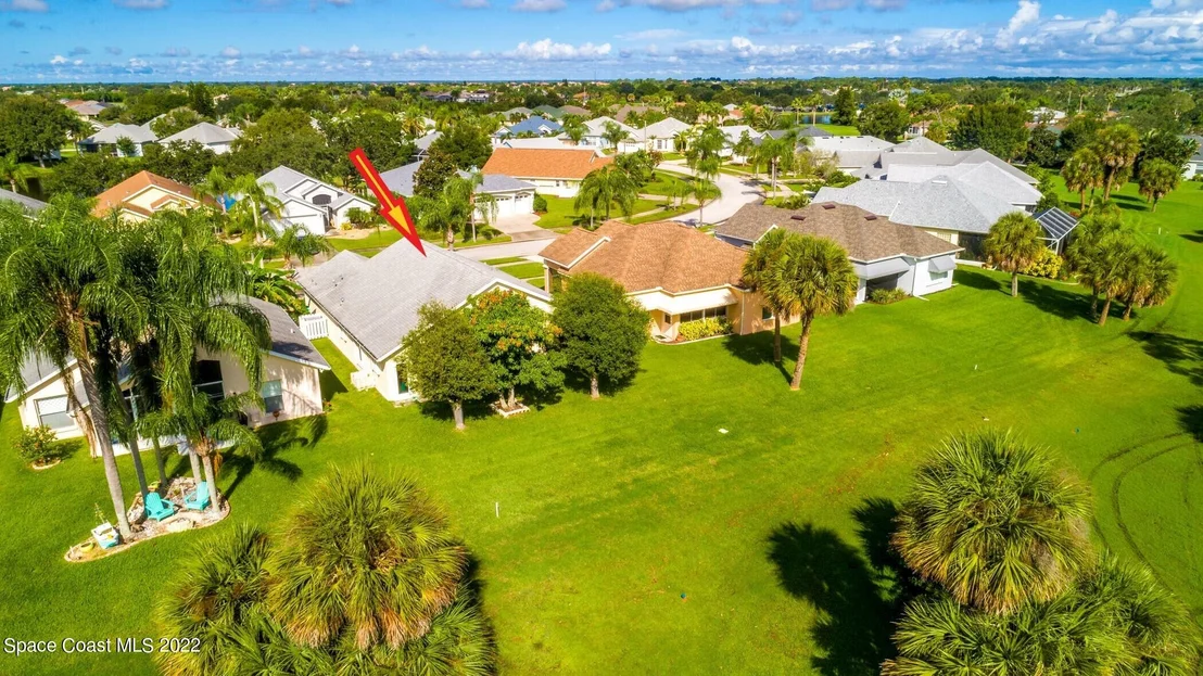 Photo of 2396 Addington Circle
