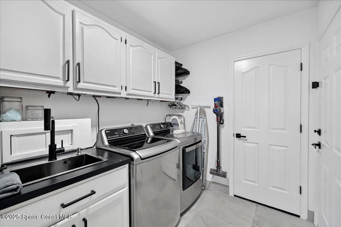 Photo of 489 Lanternback Island Drive