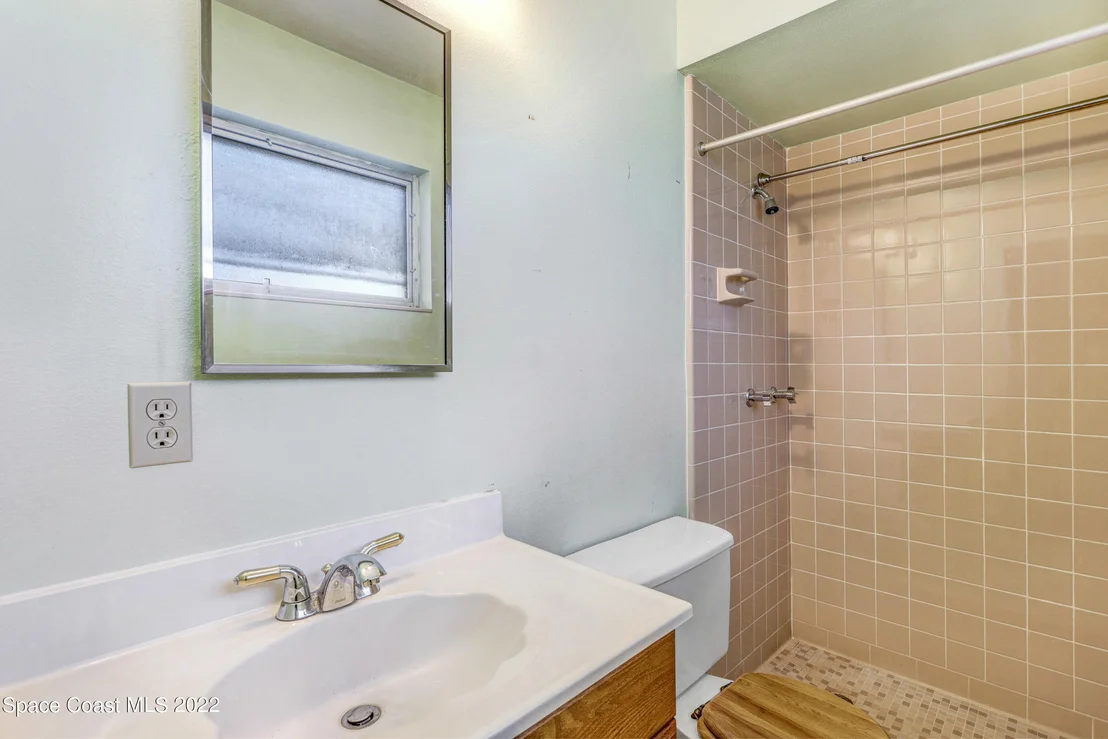 Photo of 773 Angle Street NE