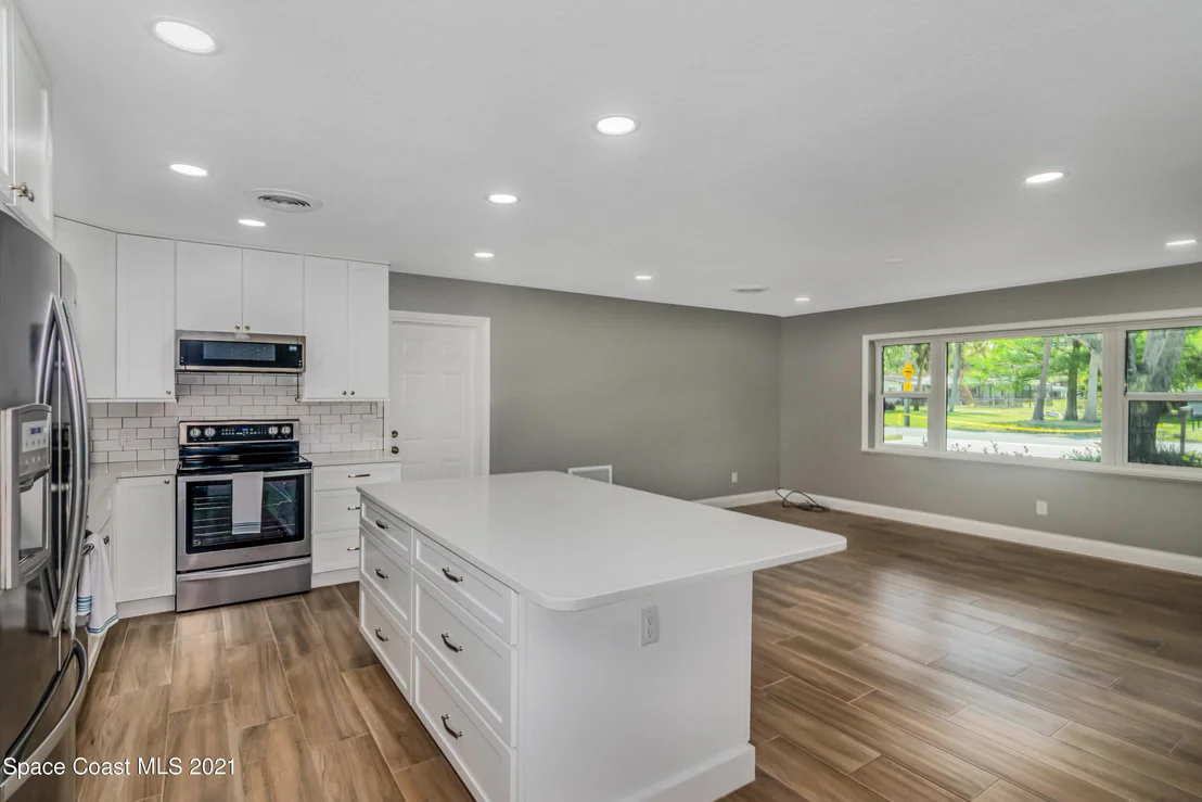 Photo of 1744 Trimble Road