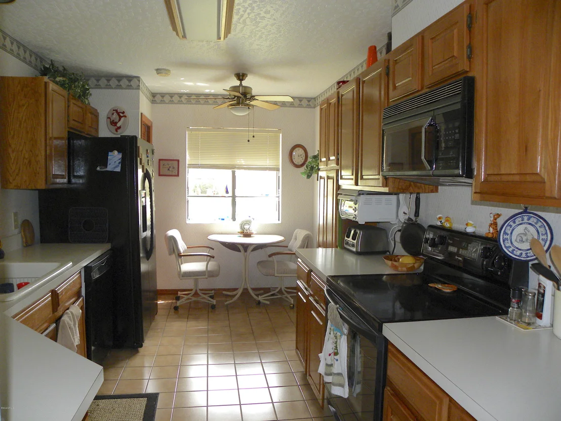 Photo of 855 Ridge Lake Drive