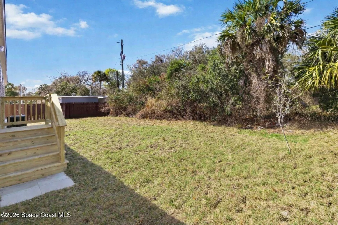 Photo of 6989 Dahlia Drive