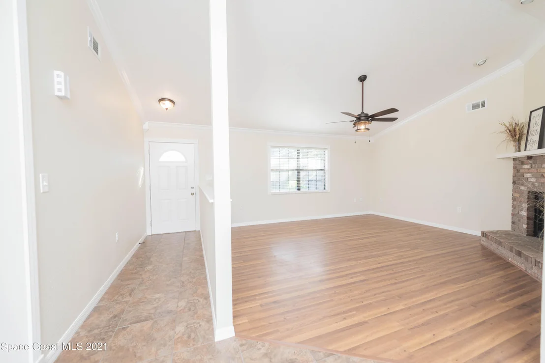 Photo of 6570 Beggs Ter