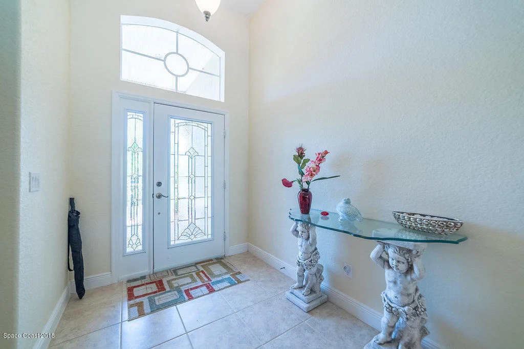 Photo of 106 SE Ridgemont Circle SE