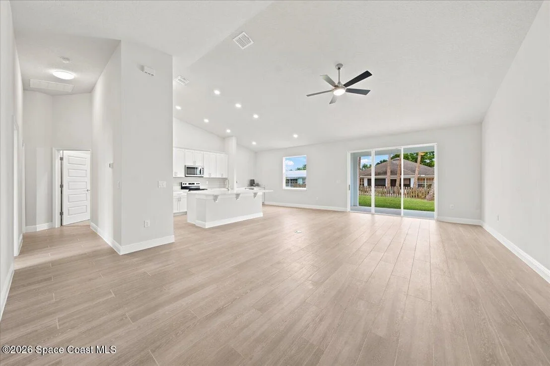Photo of 2695 Carson Drive SE