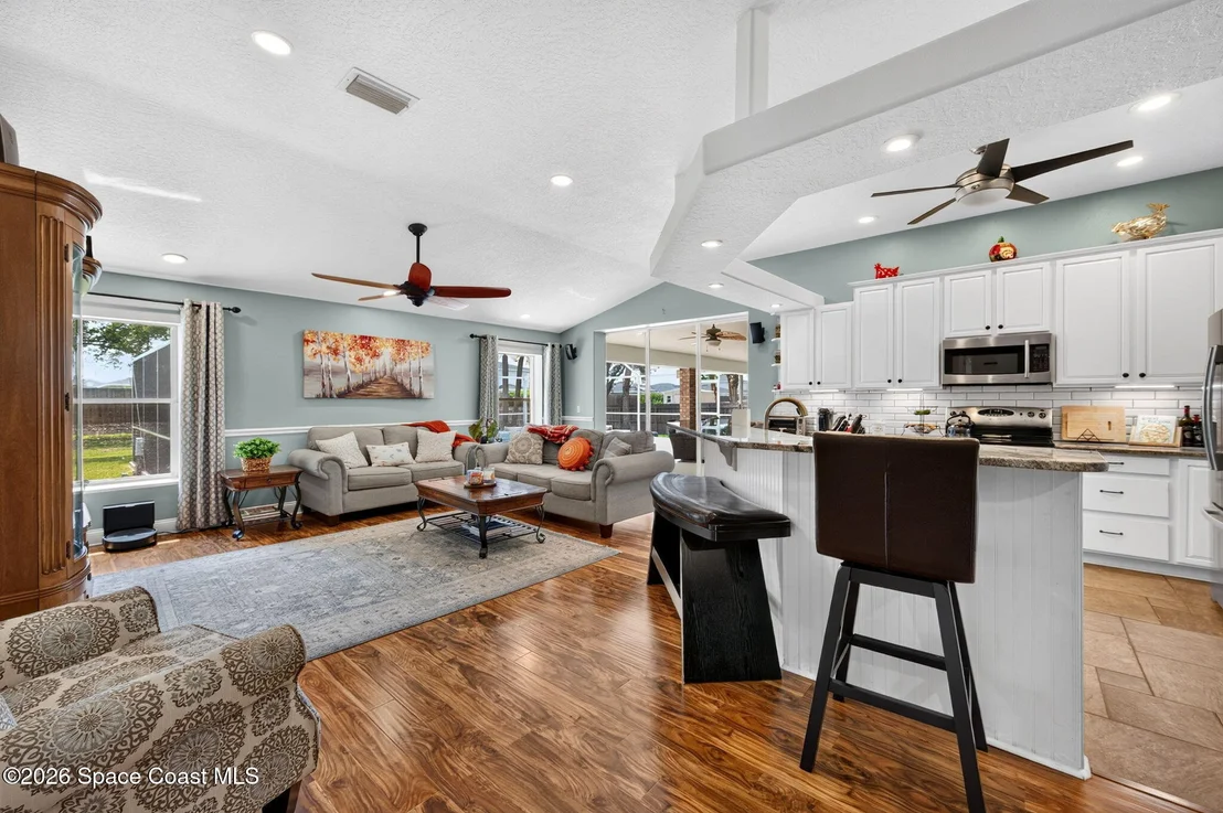 Photo of 341 Allison Drive