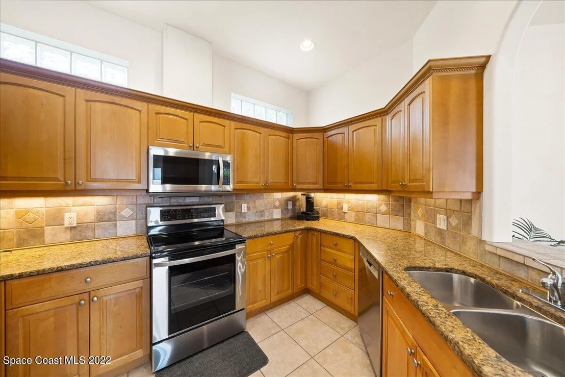 Photo of 4523 Long Lake Road