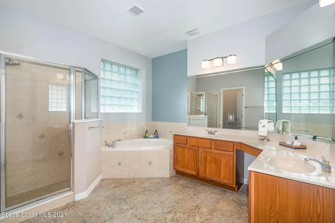 Photo of 3466 Peninsula Circle