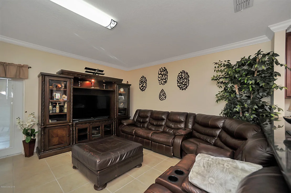 Photo of 1716 Litchfield Drive