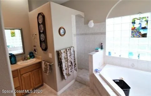 Photo of 5920 Riverside Drive