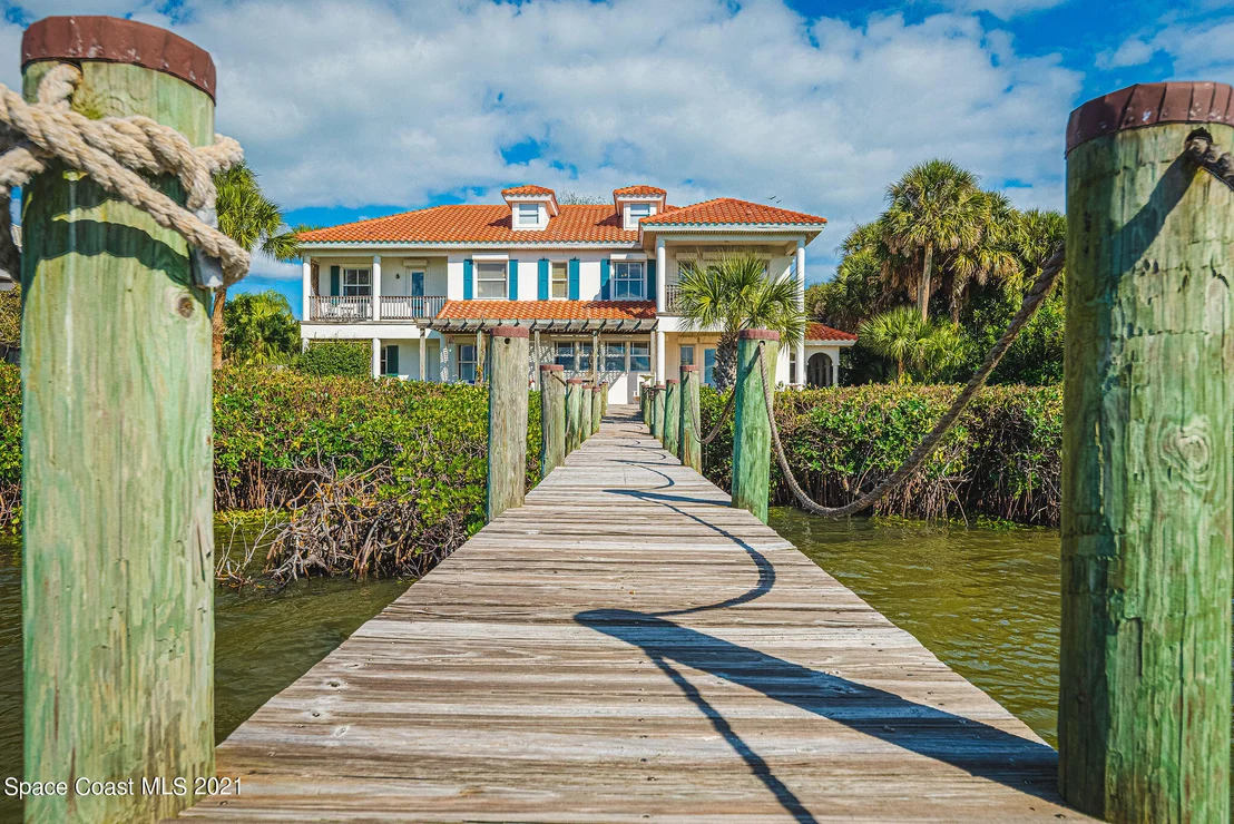 Photo of 176 Bayshore Drive
