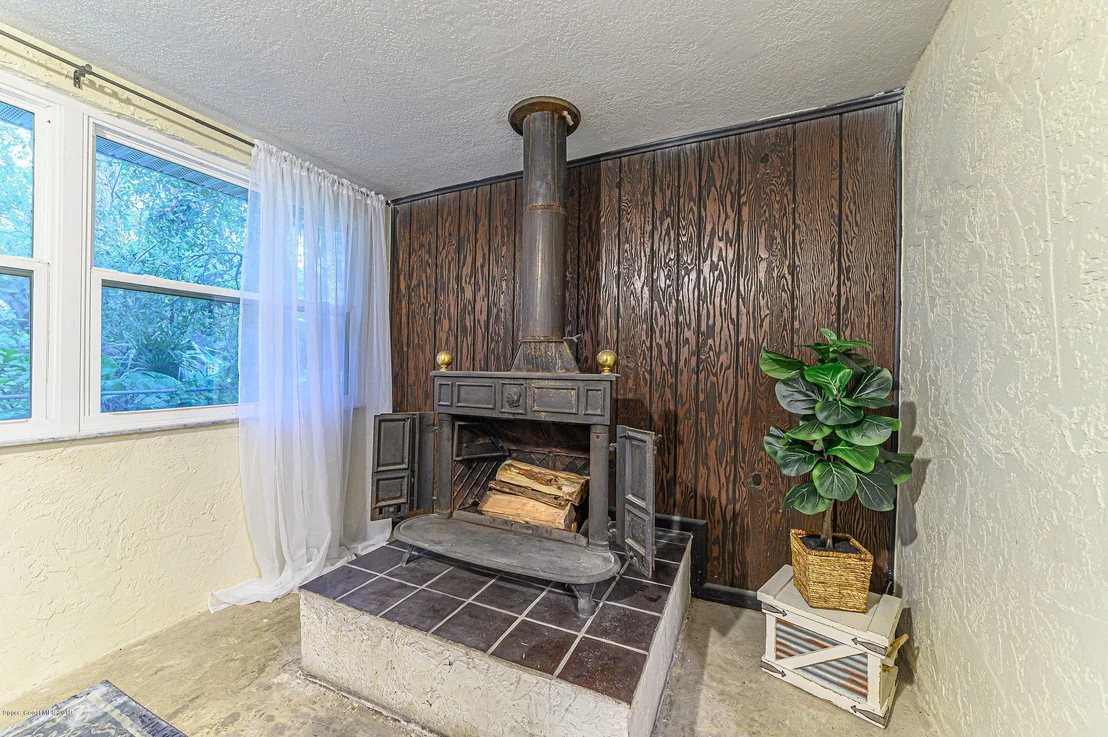 Photo of 3905 Lake Washington Road