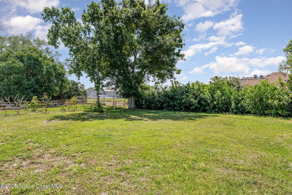 Photo of 604 Wisteria Drive
