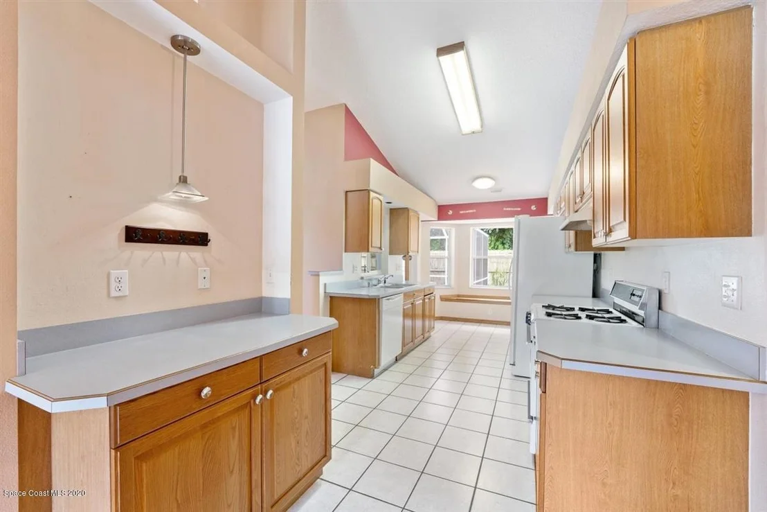 Photo of 933 Osprey Lane