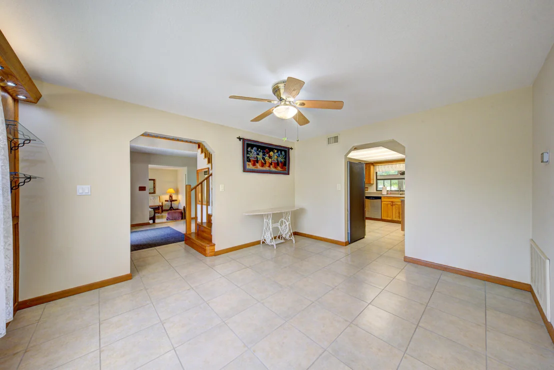 Photo of 4885 Rayburn Road