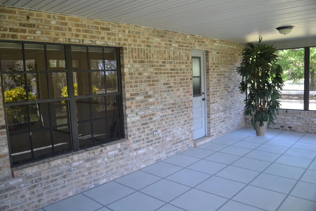 Photo of 1380 Friday Road