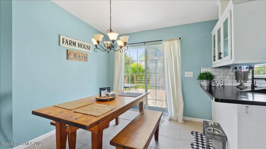 Photo of 3640 Hammock Road