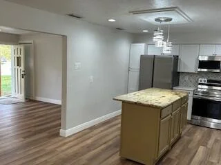 Photo of 925 Temple Drive
