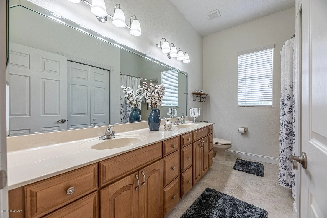 Photo of 1008 Daisy Lane
