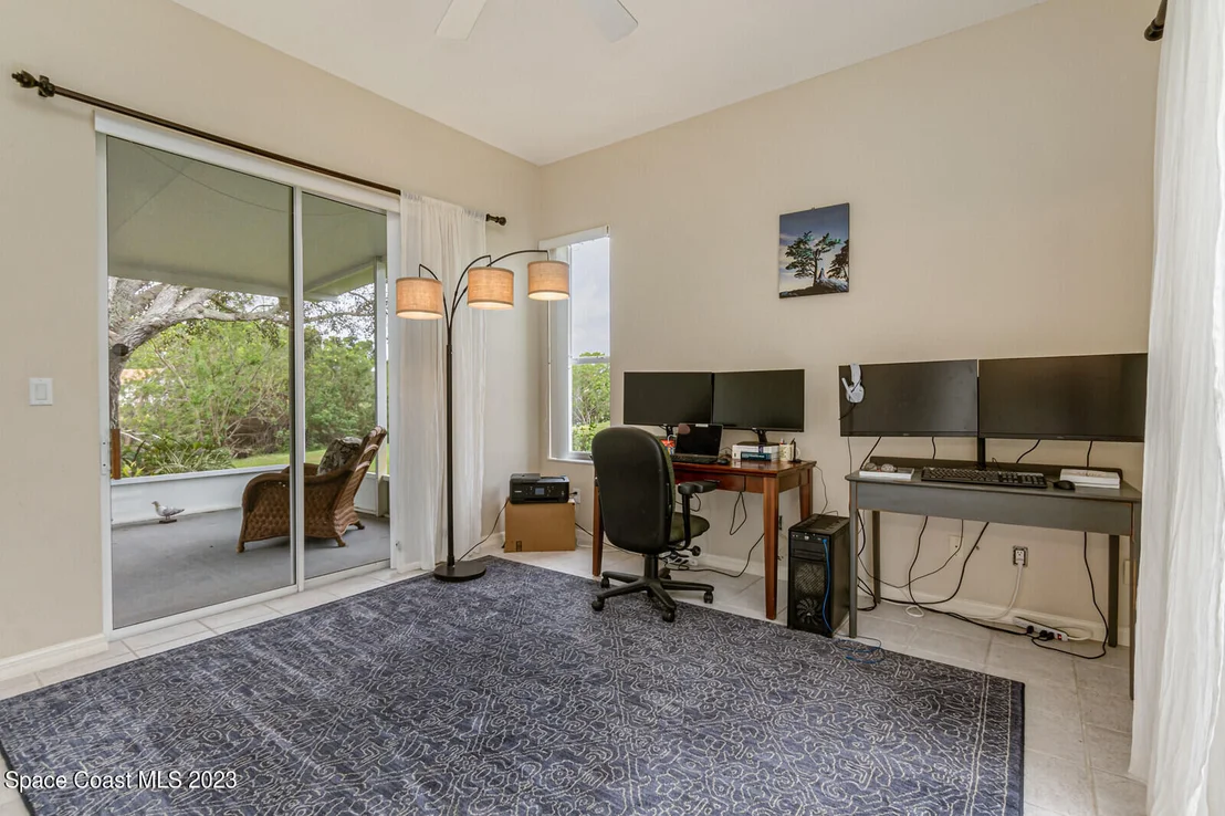 Photo of 859 Villa Drive