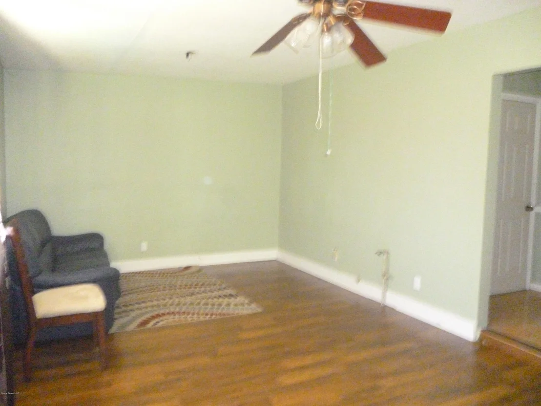 Photo of 1239 Packer Road SE