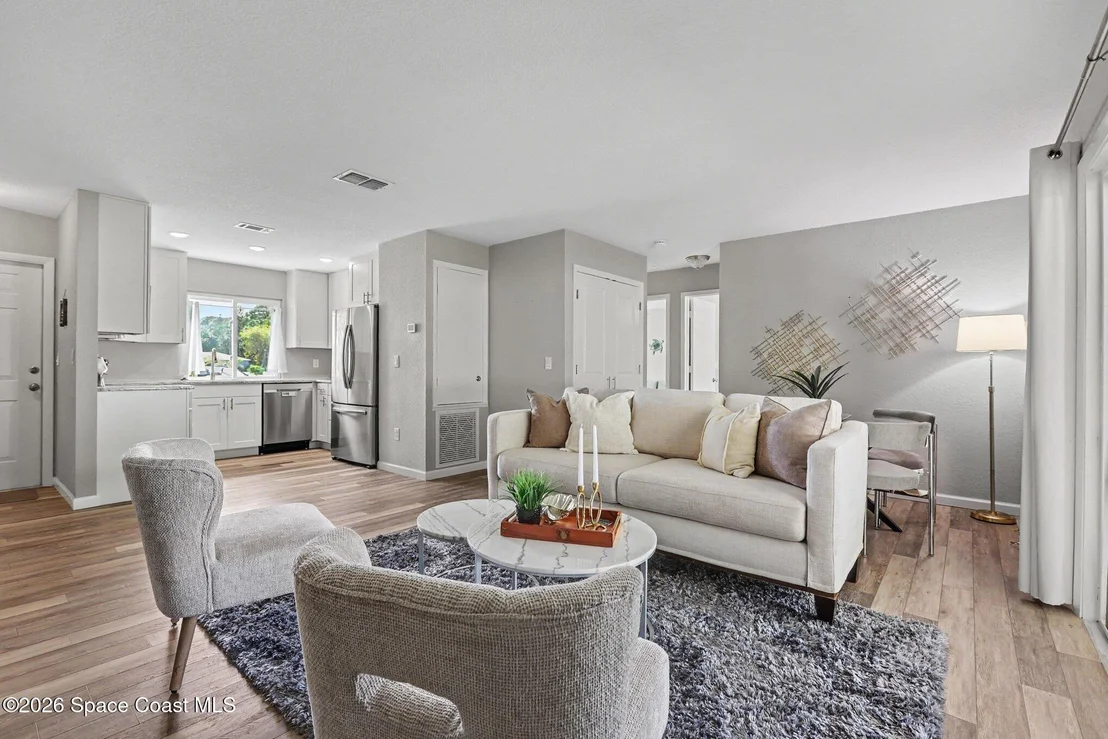Photo of 924 Gables Way