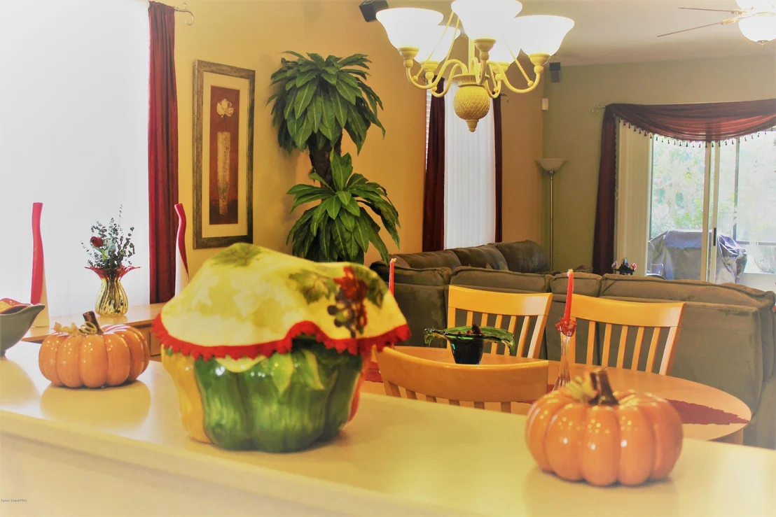 Photo of 322 Waterside Circle