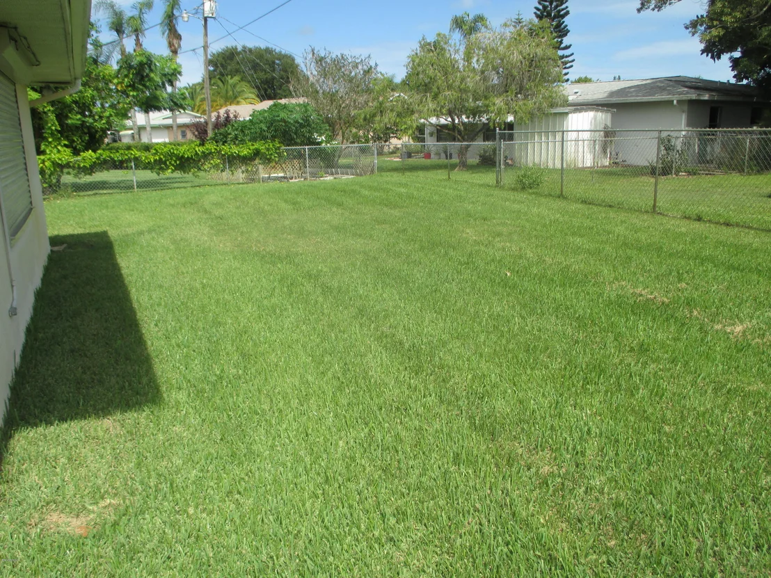 Photo of 711 NE Cobblestone Lane