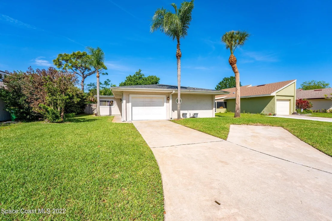Photo of 307 Myrtlewood Road