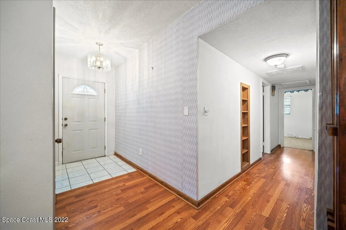 Photo of 926 Glenmore Circle