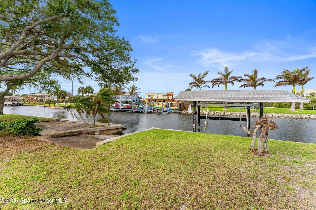 Photo of 1790 Bayshore Drive