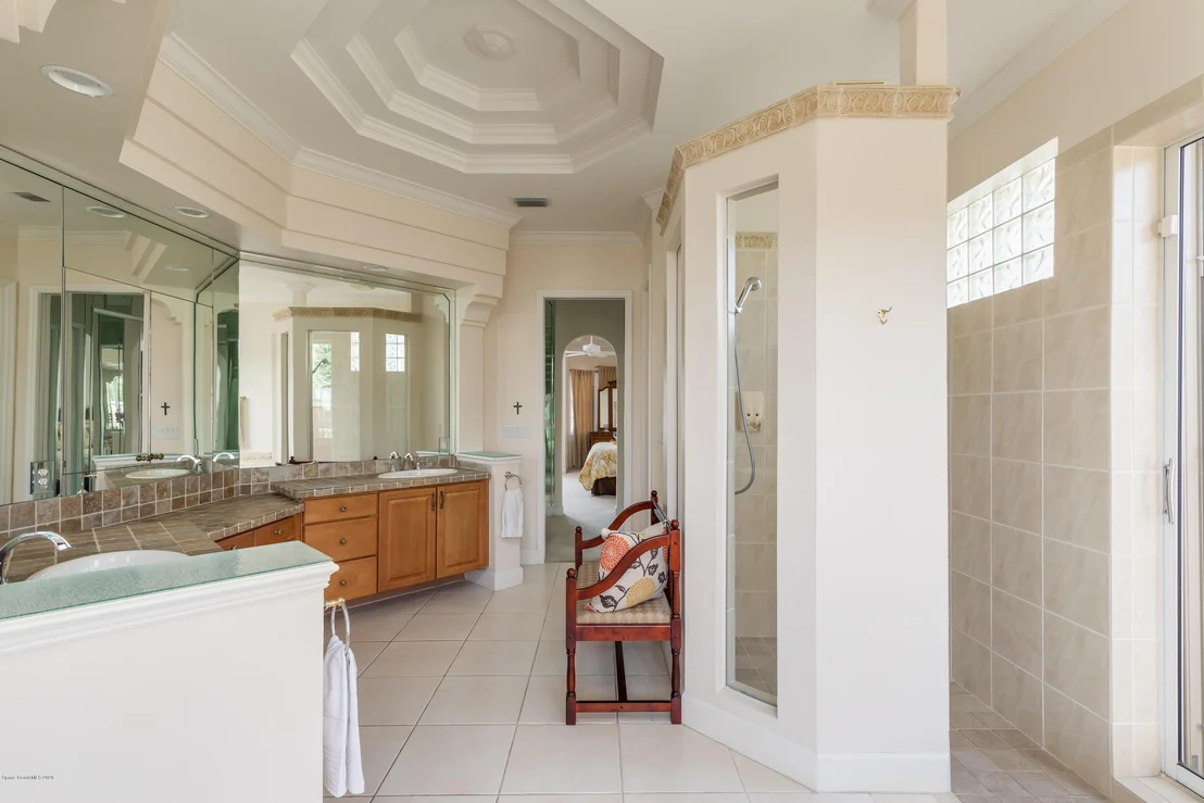 Photo of 422 Flanders Drive