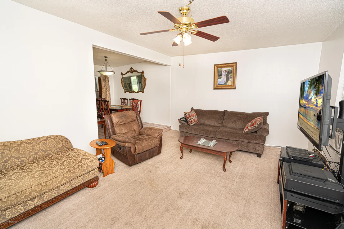 Photo of 725 Angle Street NE