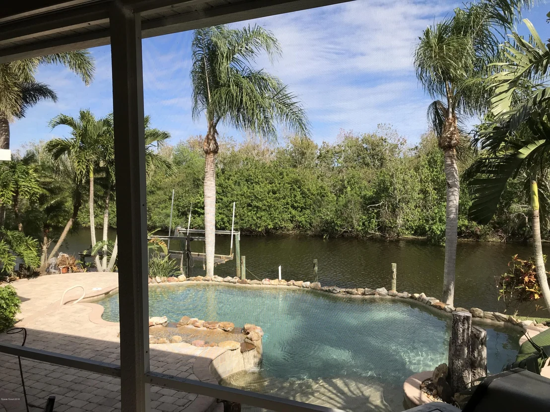 Photo of 1041 Sunswept Road NE