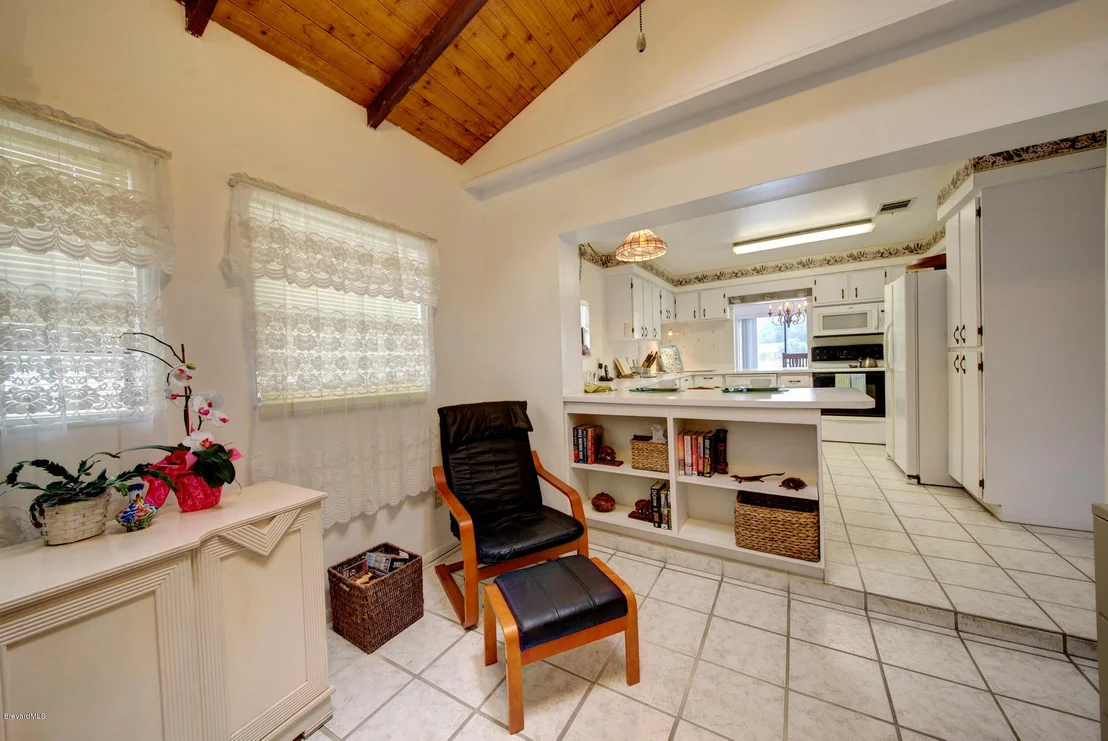 Photo of 441 Myrtlewood Road