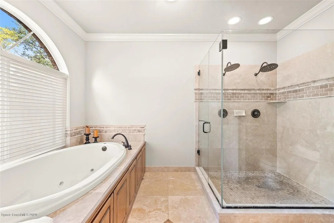 Photo of 437 Oriole Lane