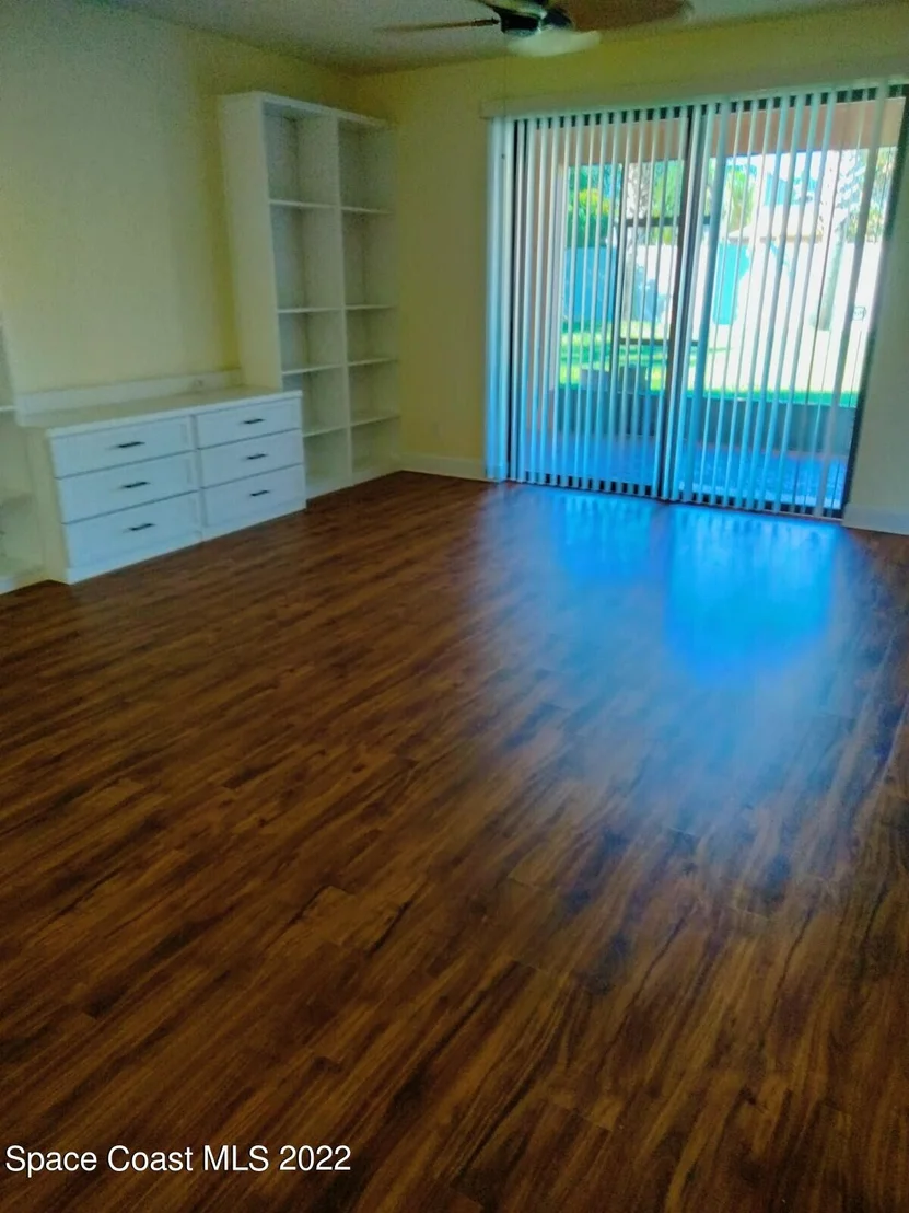 Photo of 1242 United Drive