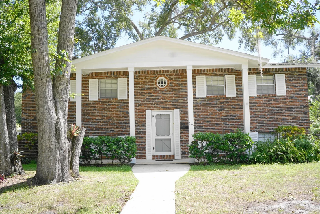 Photo of 635 Orange Court