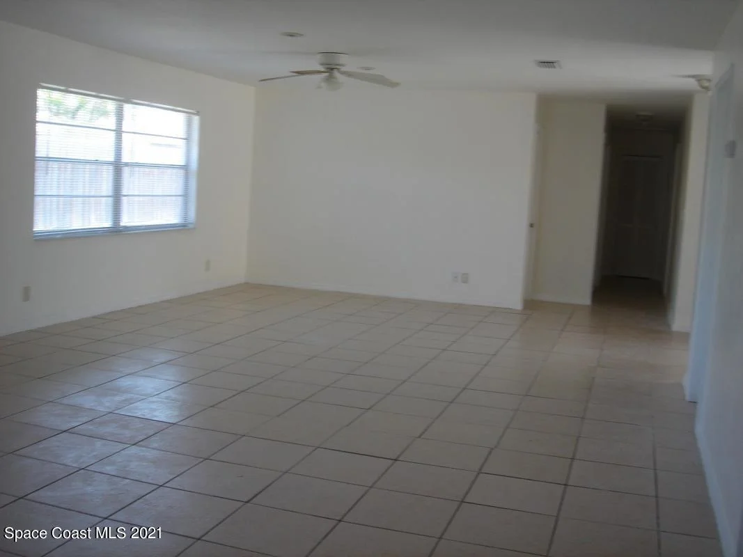 Photo of 725 Palm Drive