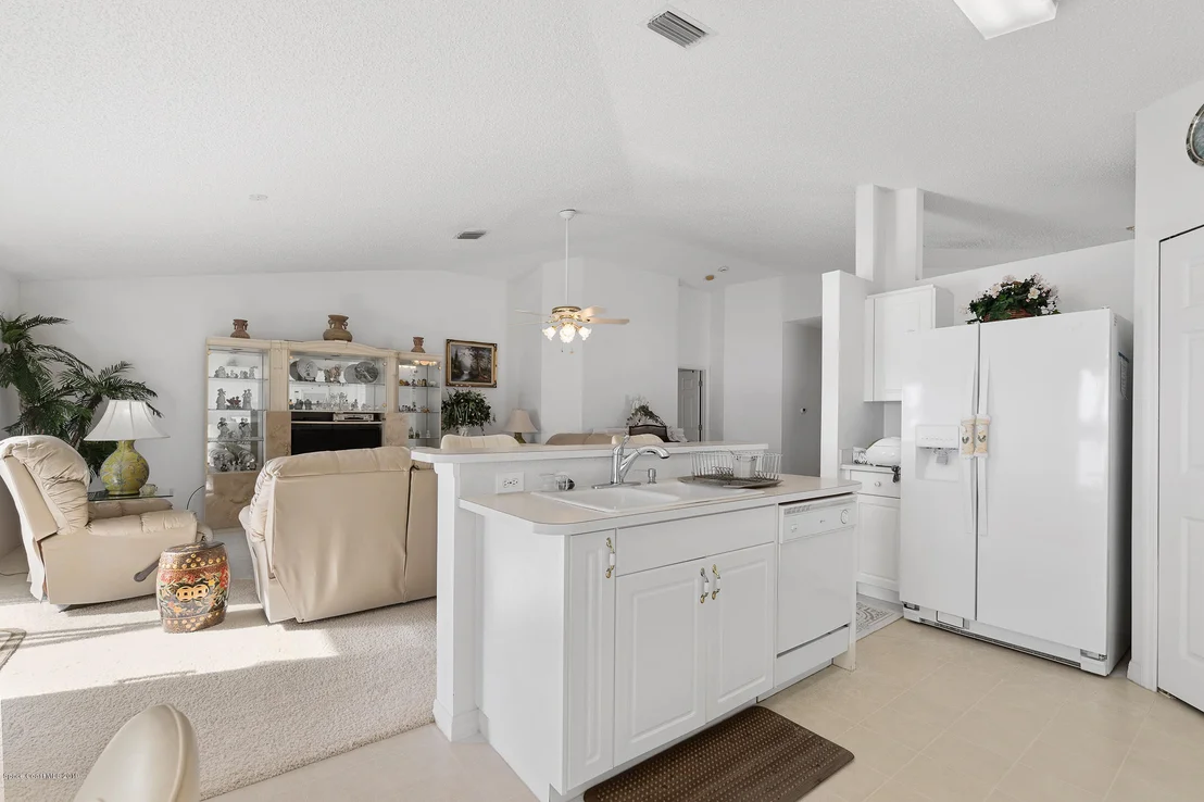 Photo of 693 Lake George Drive