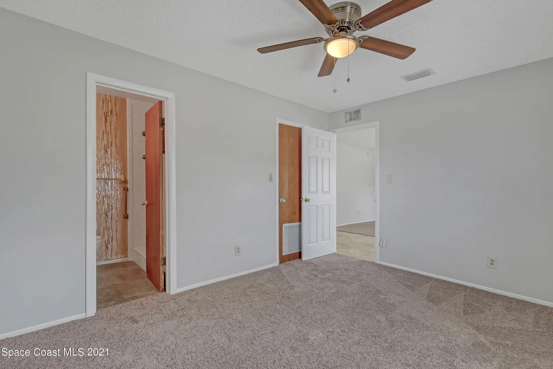 Photo of 2762 Hereford Road