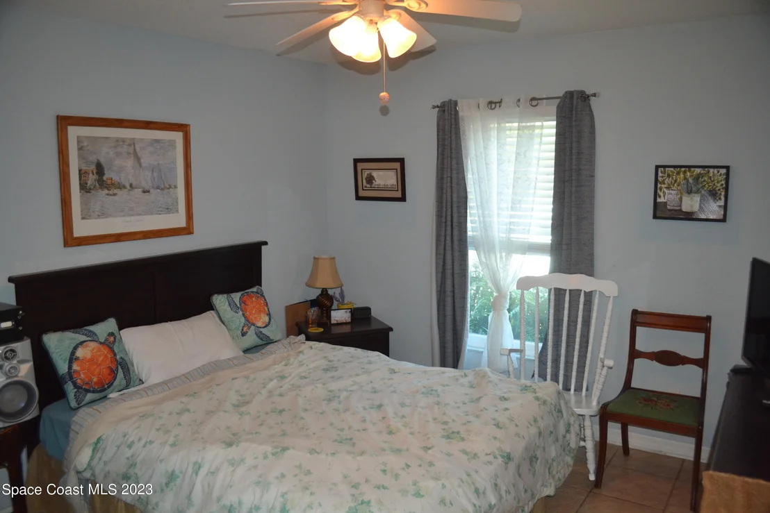 Photo of 834 Honeysuckle Drive