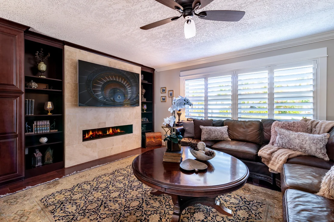 Photo of 413 Riverview Lane