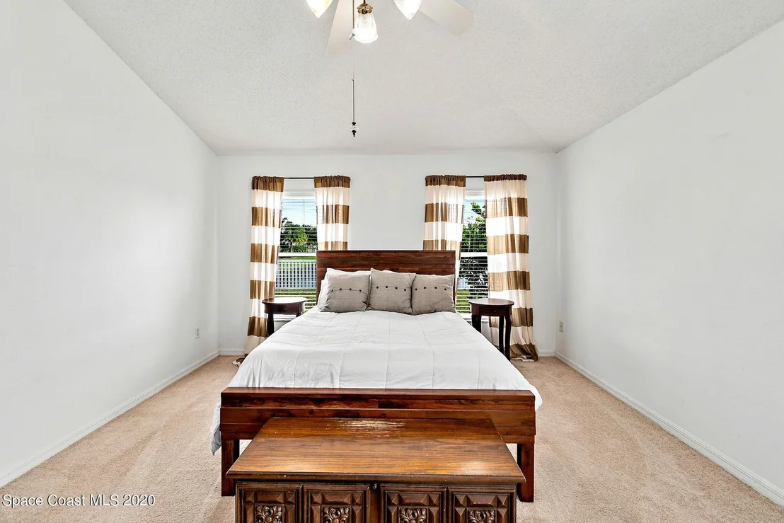 Photo of 3291 Merrick Avenue